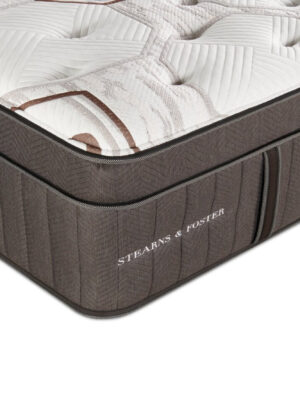Stearns & Foster Founders Collection Cardiff City Eurotop Queen Mattress | Matelas à Euro-plateau Cardiff City collection Founders de Stearns & Foster pour grand lit | CRDCTYQM