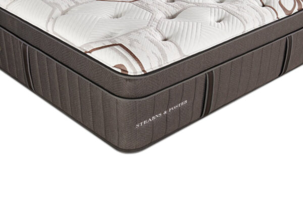 Stearns & Foster Founders Collection Cardiff City Eurotop Queen Mattress | Matelas à Euro-plateau Cardiff City collection Founders de Stearns & Foster pour grand lit | CRDCTYQM