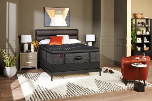 Beautyrest Black Signature Magenta Euro Pillowtop Queen Mattress | Matelas à Euro-plateau épais Magenta Signature de Beautyrest BlackMD pour grand lit - Image 4