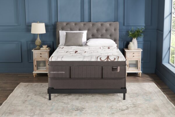Stearns & Foster Founders Collection Cardiff City Eurotop Queen Mattress | Matelas à Euro-plateau Cardiff City collection Founders de Stearns & Foster pour grand lit | CRDCTYQM - Image 4