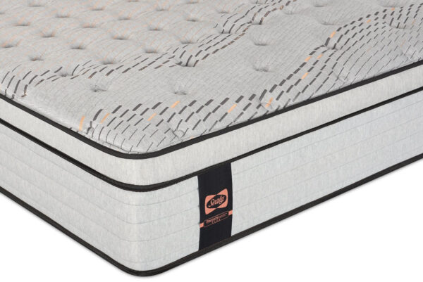 Sealy Posturepedic® Plus Alora Eurotop Plush Queen Mattress | Matelas moelleux à Euro-plateau Alora PosturepedicMD Plus de Sealy pour grand lit | ALORAPQM
